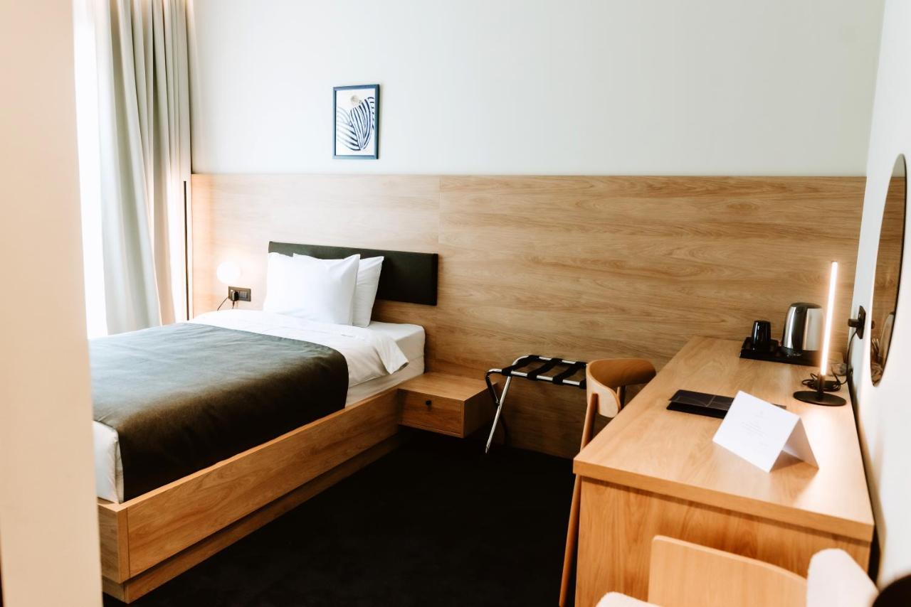 Hotel Septembar Podgorica Exteriér fotografie