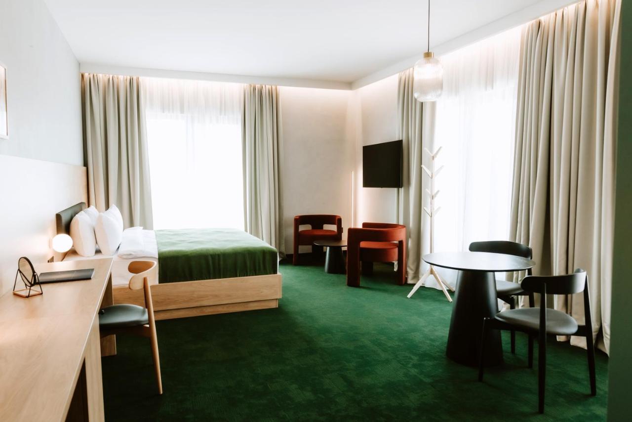 Hotel Septembar Podgorica Exteriér fotografie